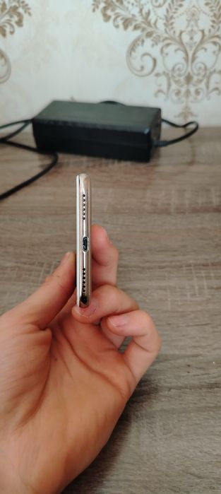 Приставка и телефон