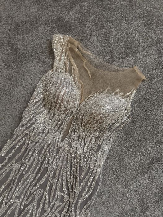 Официална бутикова рокля с камъни