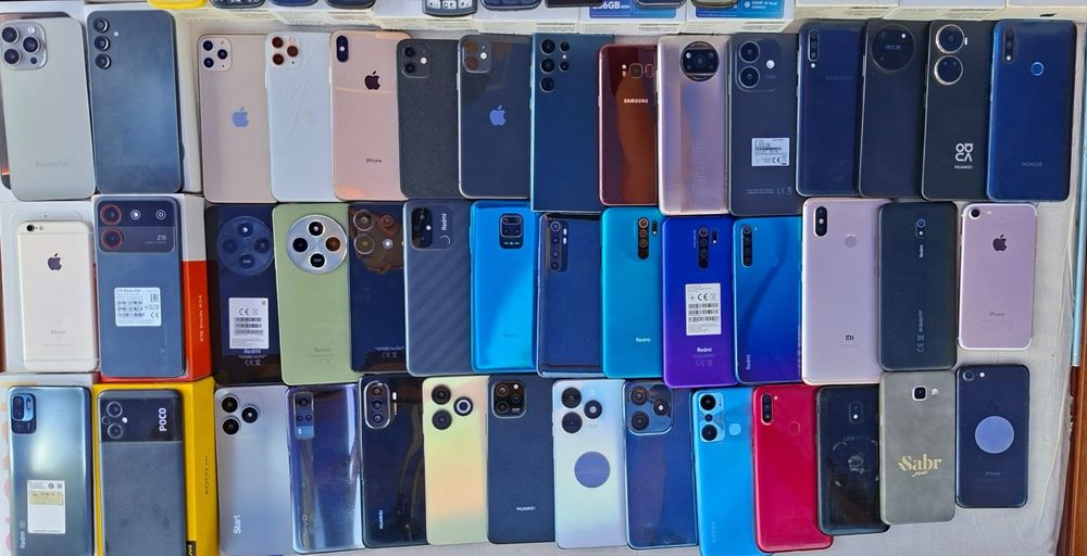 Telefonlar sotiladi