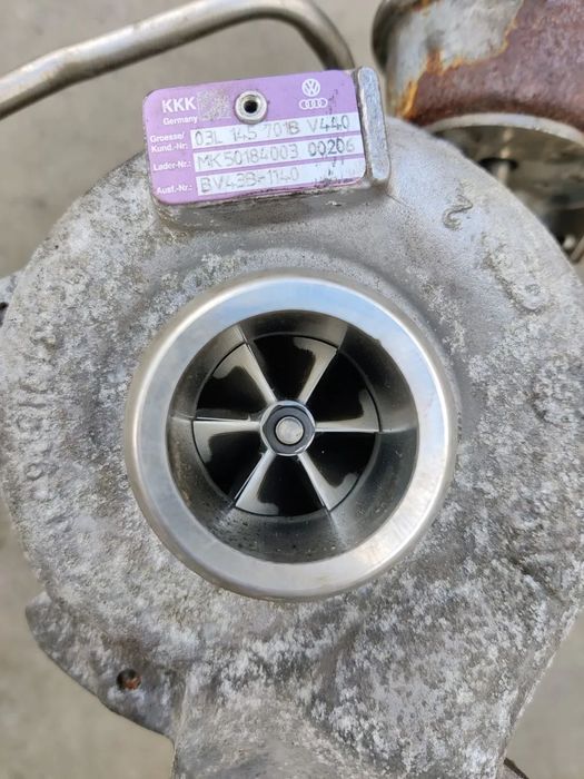 Turbina / Turbosuflanta motor 2.0 CAG Seat Exeo Audi A3 A4 A5 A6 Q5 03L145701B
