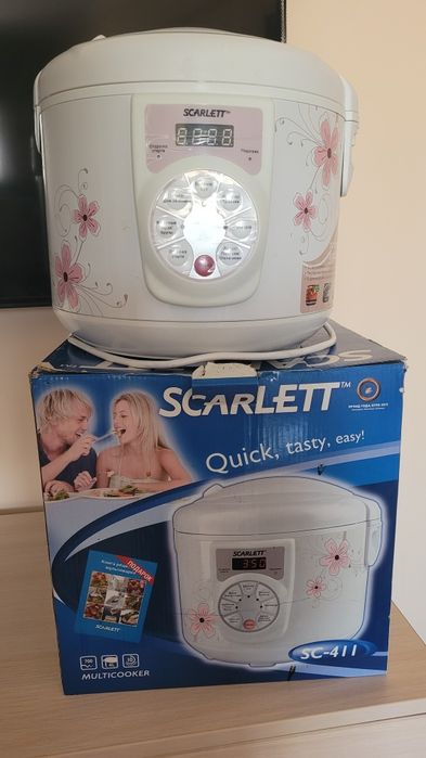 Мультиварка, в рабочем состоянии