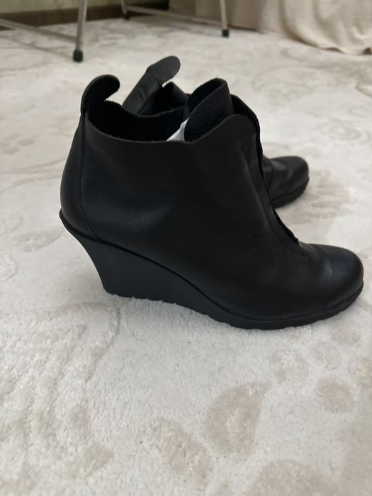 Женская обувь! Разная !кожанная!