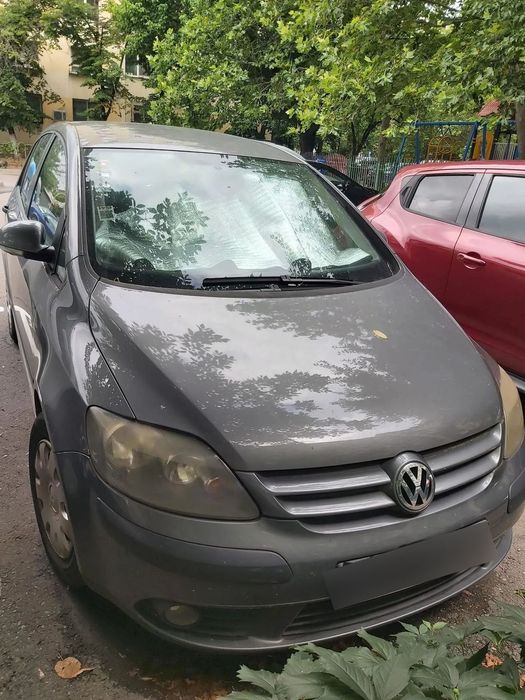 Volkswagen Golf 2005 benzină, 1.800 € — imagine 4