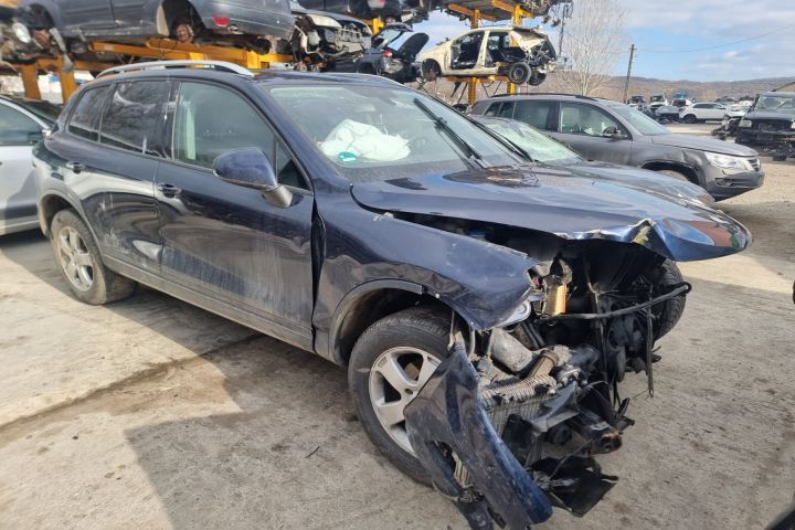 Fuzeta dreapta spate Volkswagen VW Touareg generatia 2 7P [2010 - 201