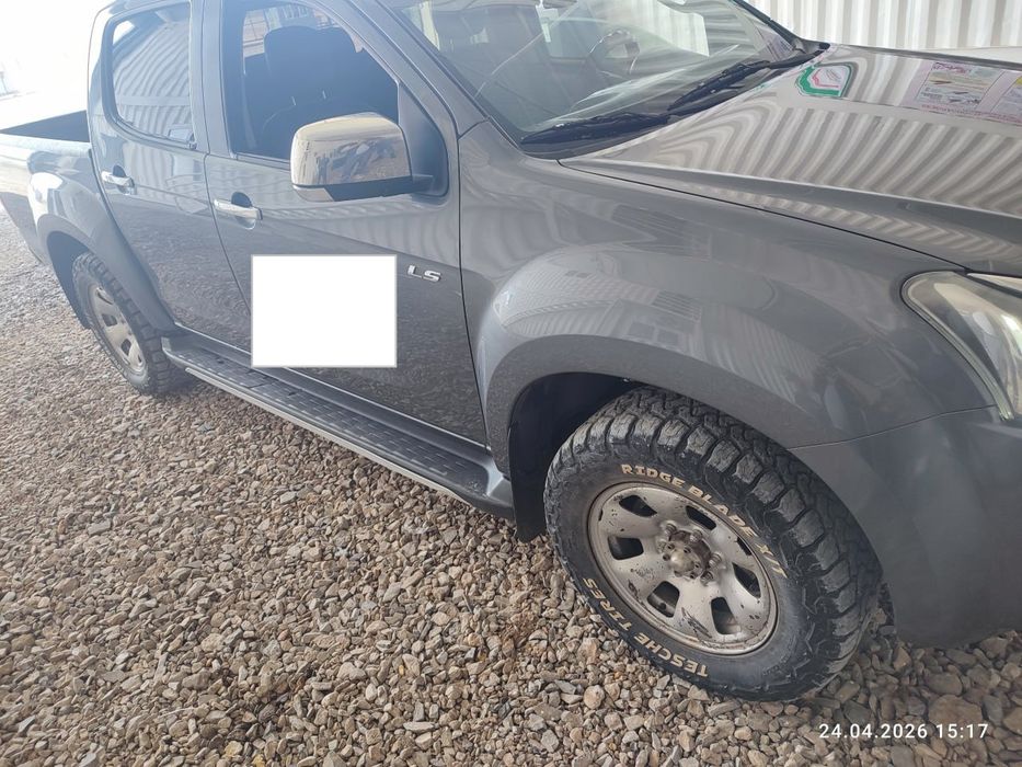 Пикап ISUZU D max