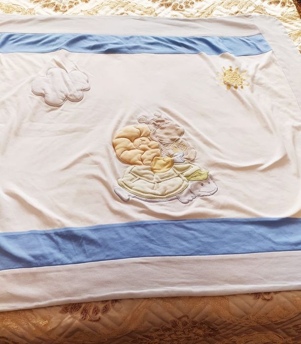 Бортики в манеж в хорошем состоянии