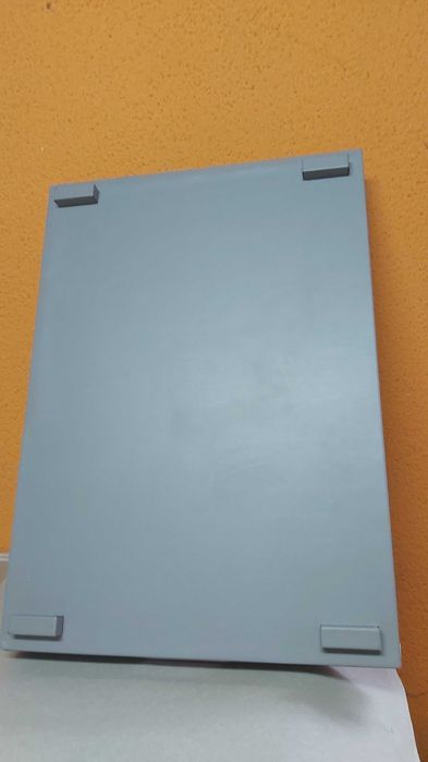 Продавам декораративни стелажи и табла за сервиране Жооб