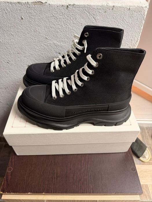 Alexander Mcqueen Tread Slick high