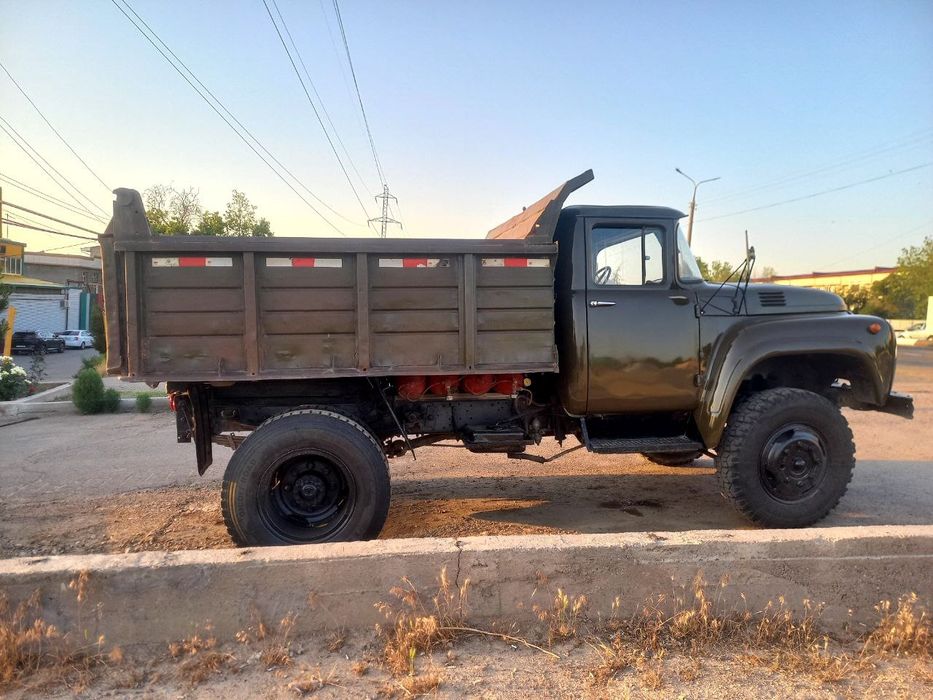 Zil 130 ideal mowina