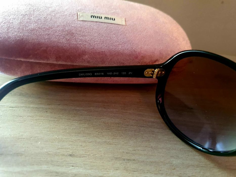 Vand ochelari de soare prada dama