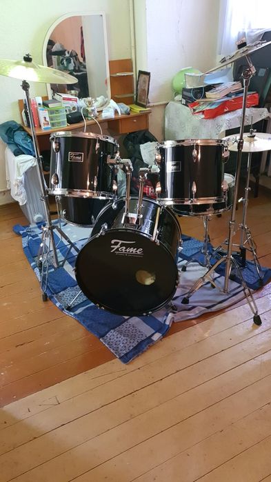 Перфектни акустични барабани!