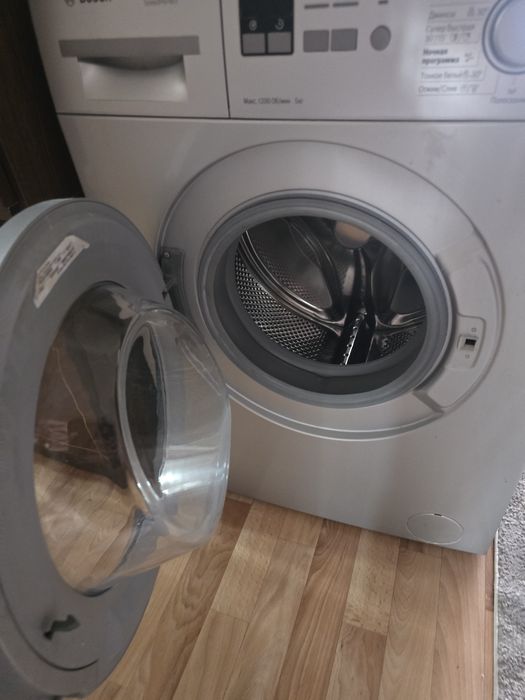 Продам стиральную машину Bosch