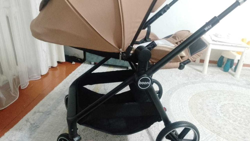 Коляска Bonni новая до 3 лет