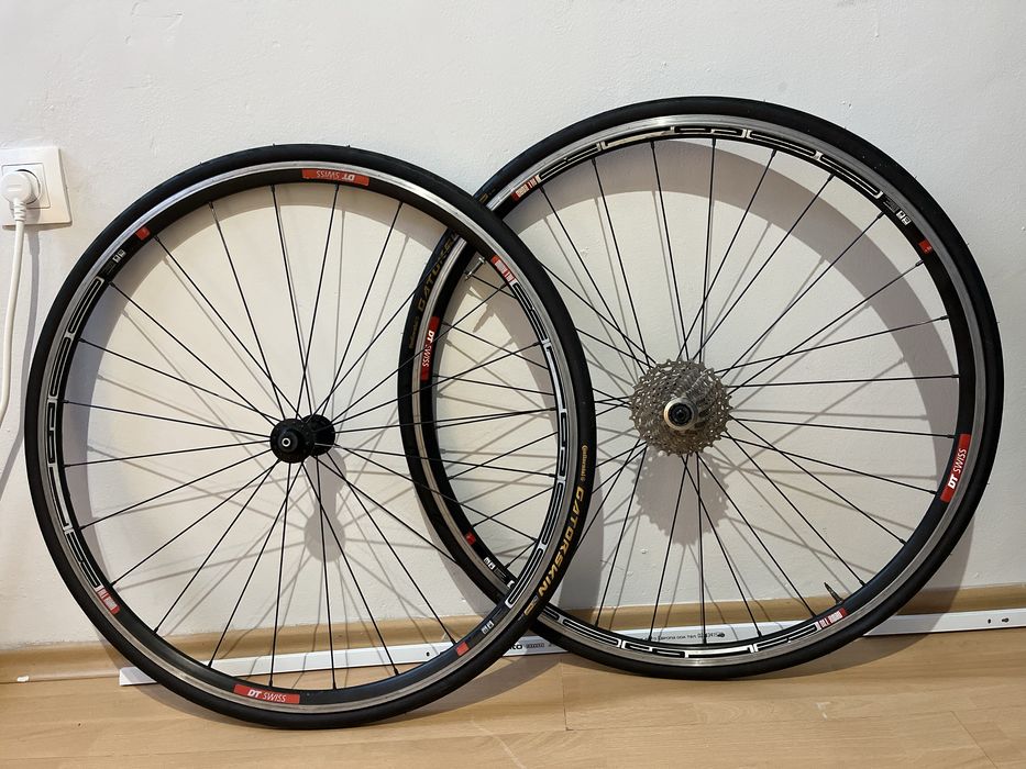 DT Swiss R-1900 Шосейни капли с касети Shimano Ultegra 10 скорости