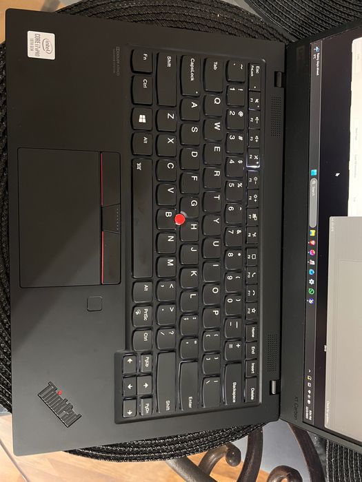 Lenovo x1 carbon gen 8 cu i7 10610u 16gb ram 512ssd