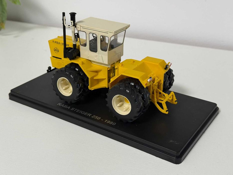 macheta raba steiger 1:43 NOU