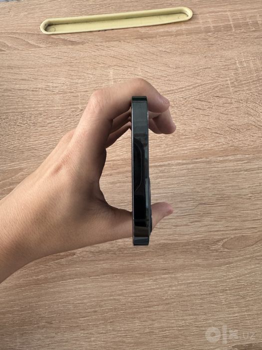 Iphone 12 pro srochni sotiladi