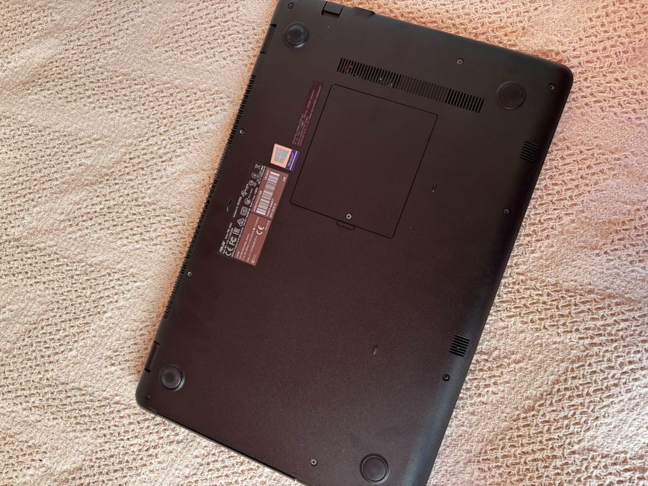 Laptop ASUS VivoBook 15