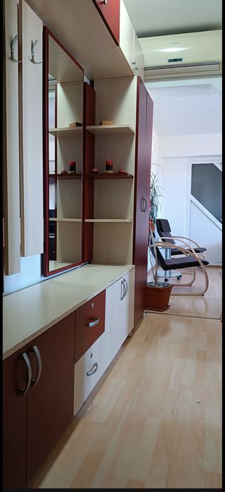 Ofer spre închiriere apartament 3 camere, vedere Piata Civica