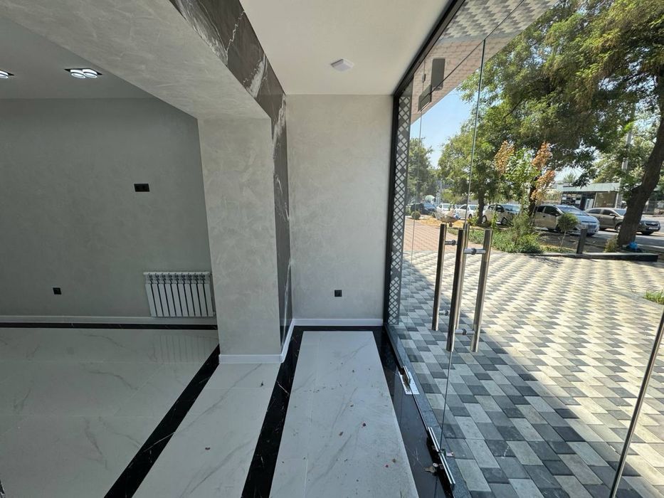 Юнусабад | Бадамзар - Продается нежилое помещение вдоль дороги 92м2