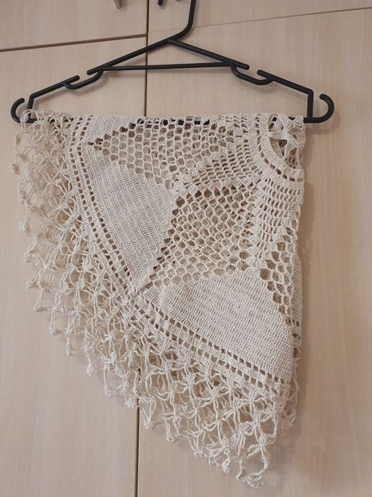 Кръгла плетена покривка