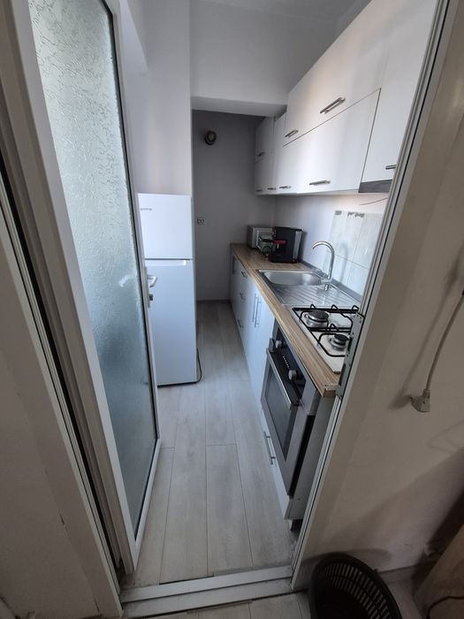Închiriez apartament cu o camera ultracentral