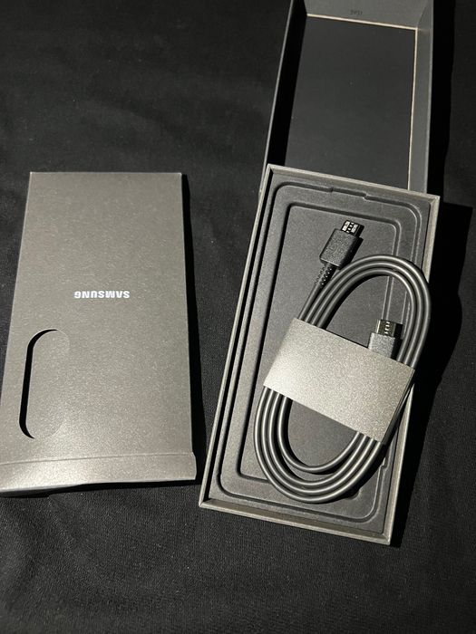 Samsung s25 5g 256gb bun pentru gaming (nou, cutie,garantie,cablu)