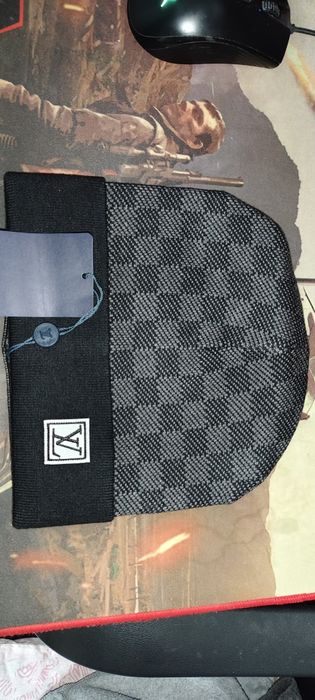 Căciulă Louis Vuitton