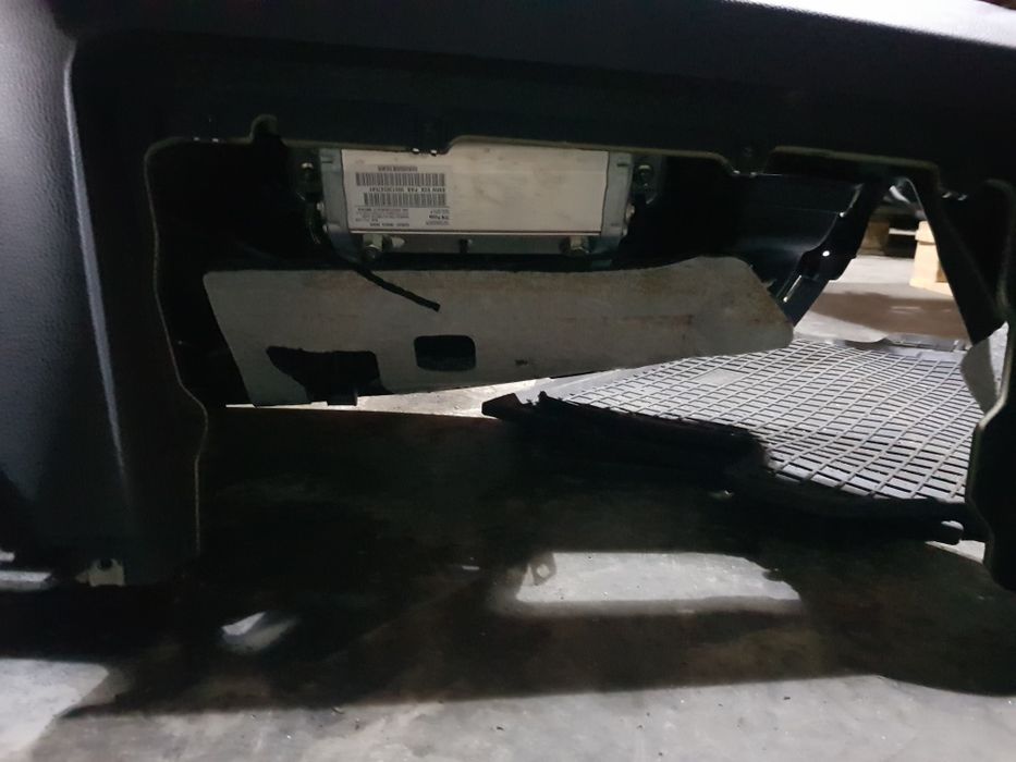 Plansa bord kit airbag cu navigatie bmw seria 3 e90 e91 e92 e93