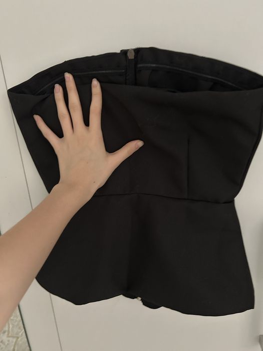 черный корсет для девушки