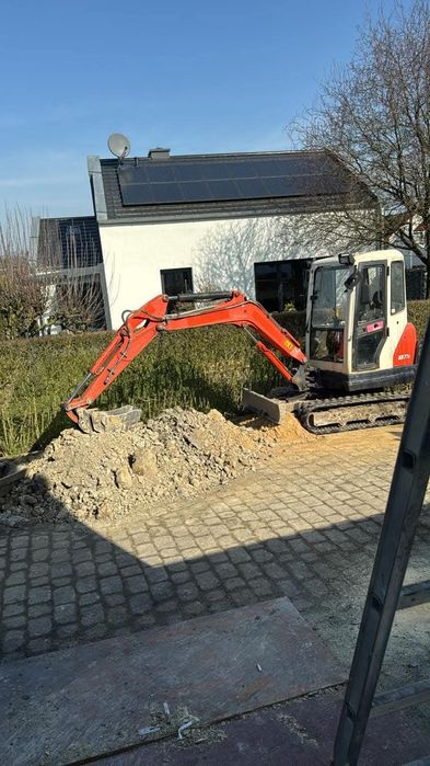 Услуги с мини багер. Хидравличен чук 150 кг,