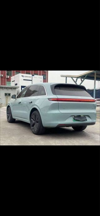 Lixiang L6 2025  svetliy svet srochna sotiladi