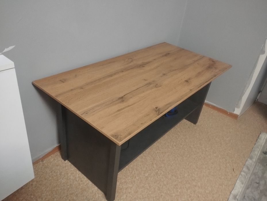 Продам столик !!!