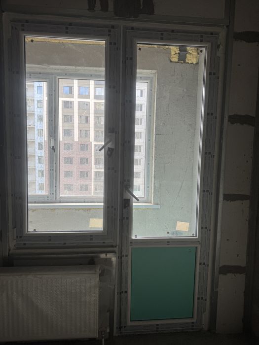Дверь+окно новые пластиковые