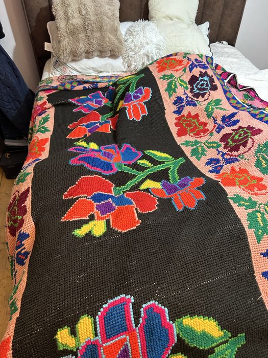 Vand carpete si prosoape vechi