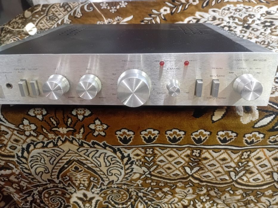 Уселитель Амфитон у-002