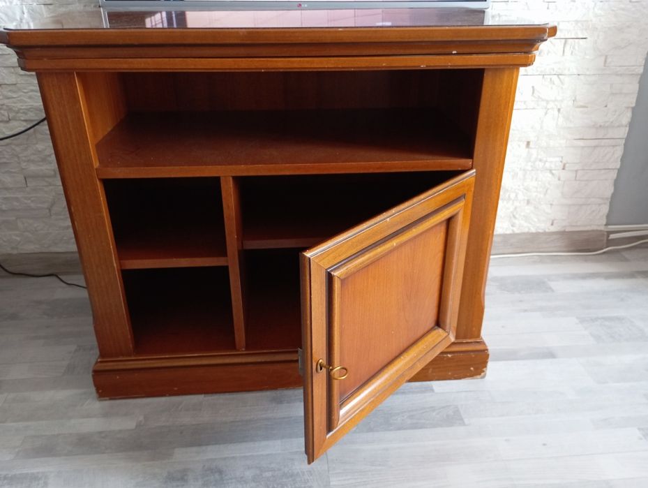 Продам гарнитур для зала.