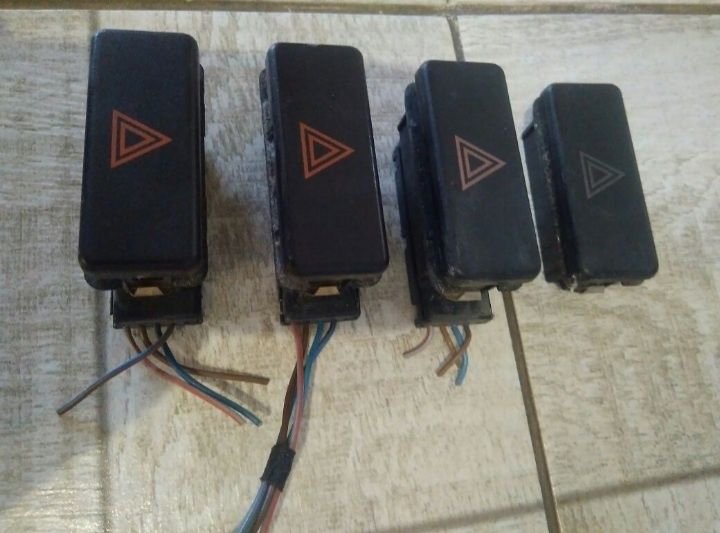 Аварийка на BMW e36  кнопка Аварийка е36