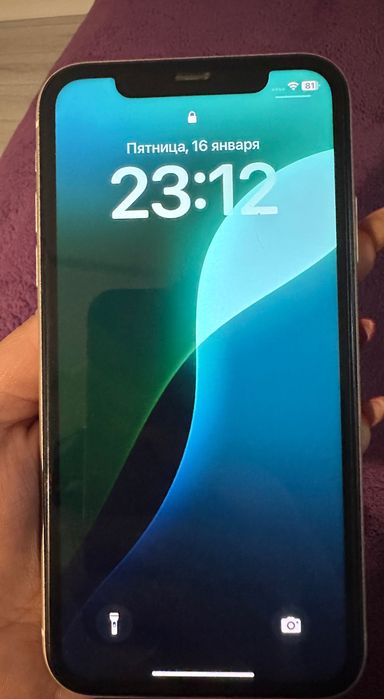 Продам iPhone 11