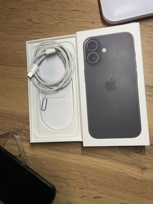 Iphone 16 новый, 128 гб