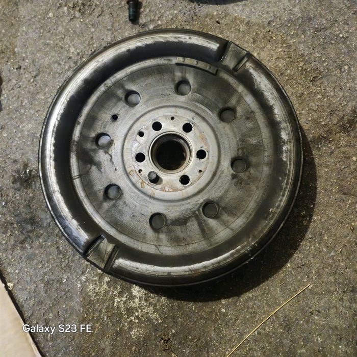 Съединител с маховик  комплект