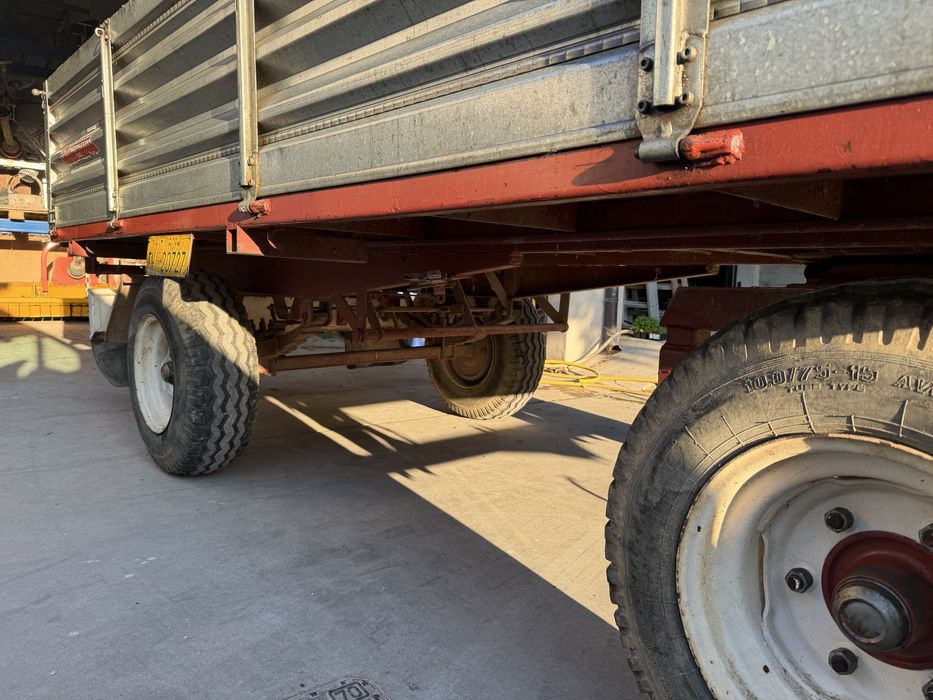 REMORCĂ AGRICOLĂ Italia 4x2 – Nu ruginește – Cauciucuri ca noi