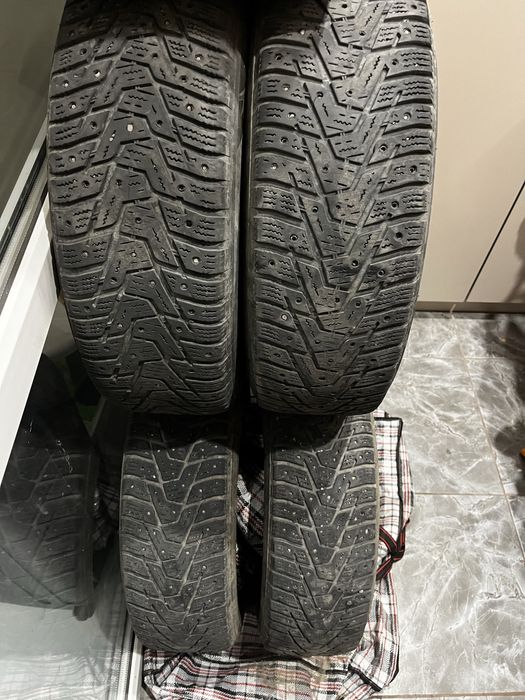 Продам зимние шины Р14