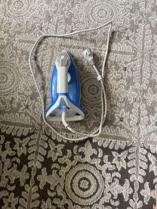 Продам утюг