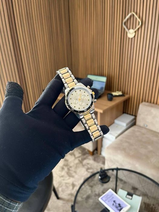 Висок клас часовници