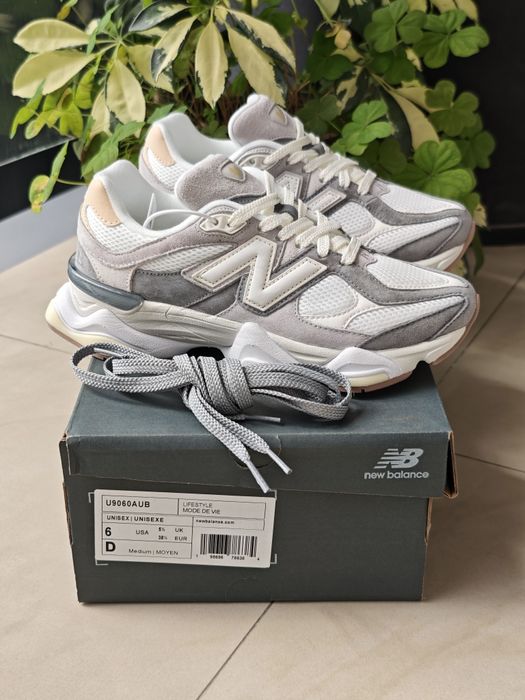 New Balance 9060
