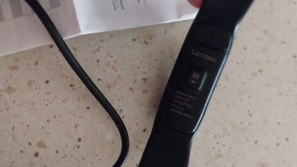 Фитнес браслет Lenovo