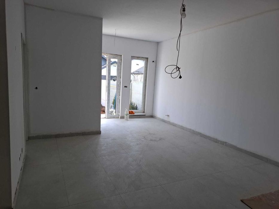 Pantelimon Ilfov,parter,3 camere,220mp proprietate,comision 0%