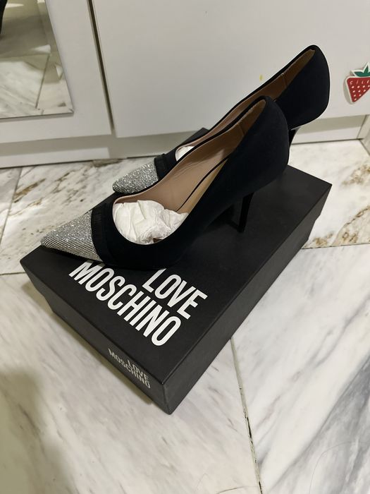 Обувки Love Moschino с тънък ток