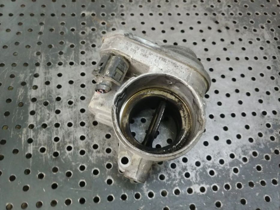 clapeta acceleratie 1.9 tdi  seat ibiza cordoba vw touran polo 9n skoda roomster fabia  038128063m